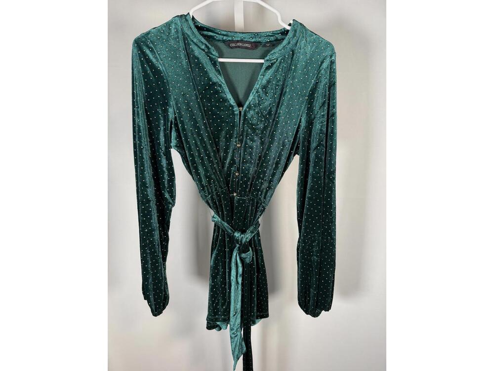 NWT Colleen Lopez Green Velvet Studded Belted Peplum Blouse Size Medium - Picture 2 of 6